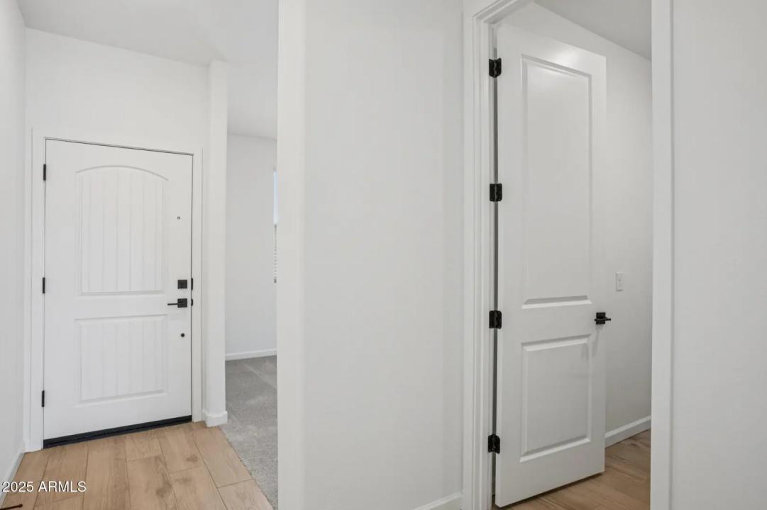 Real Estate Picture 5