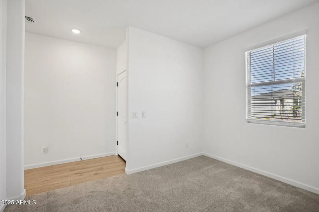 Real Estate Picture 6