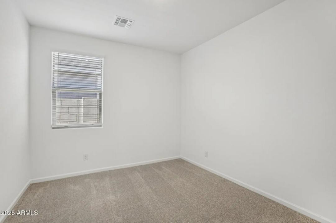 Real Estate Picture 21