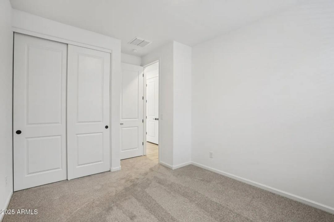 Real Estate Picture 22