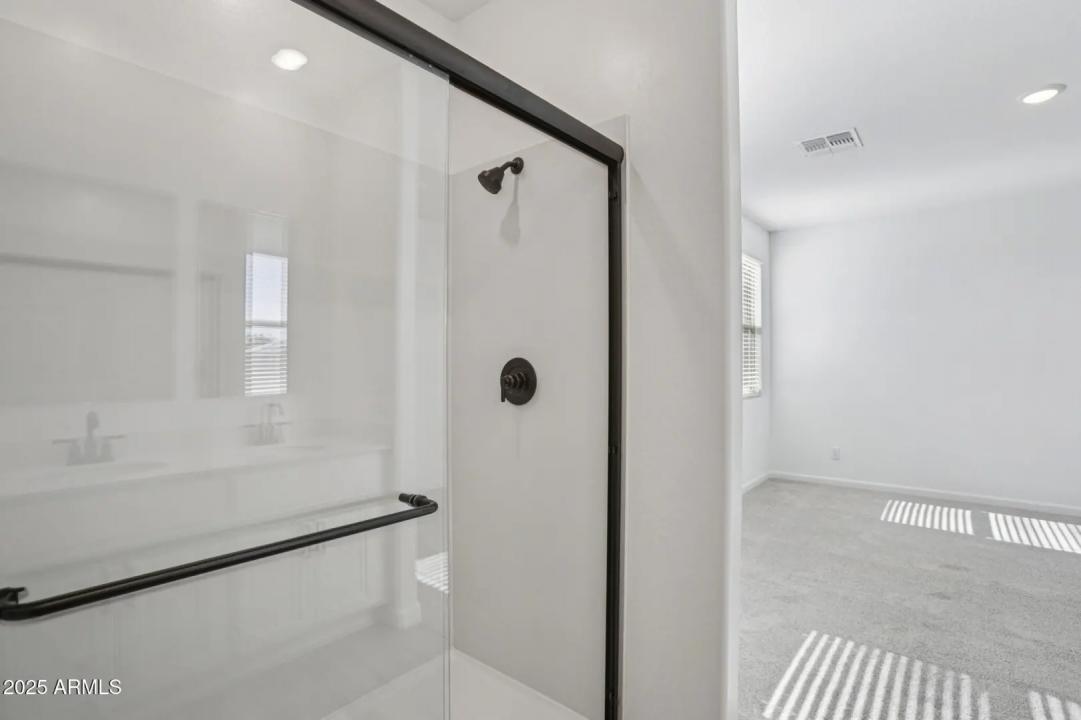 Real Estate Picture 28