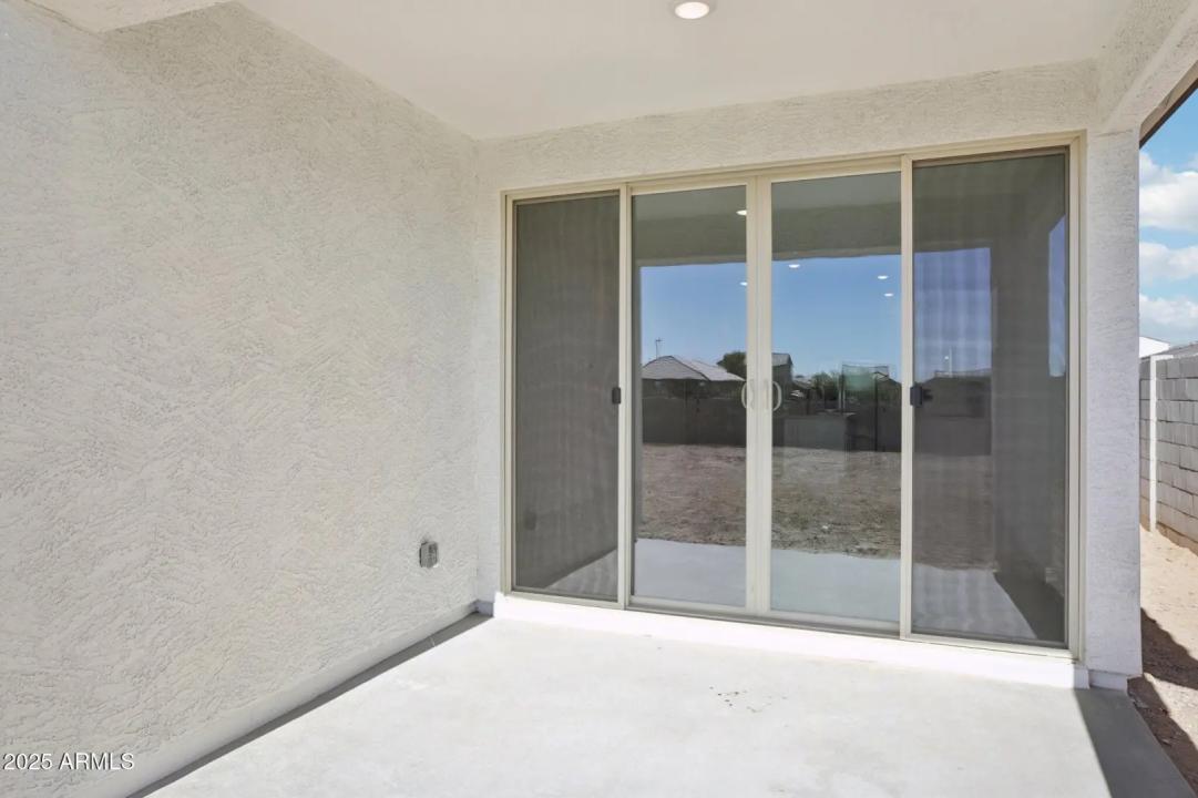 Real Estate Picture 30