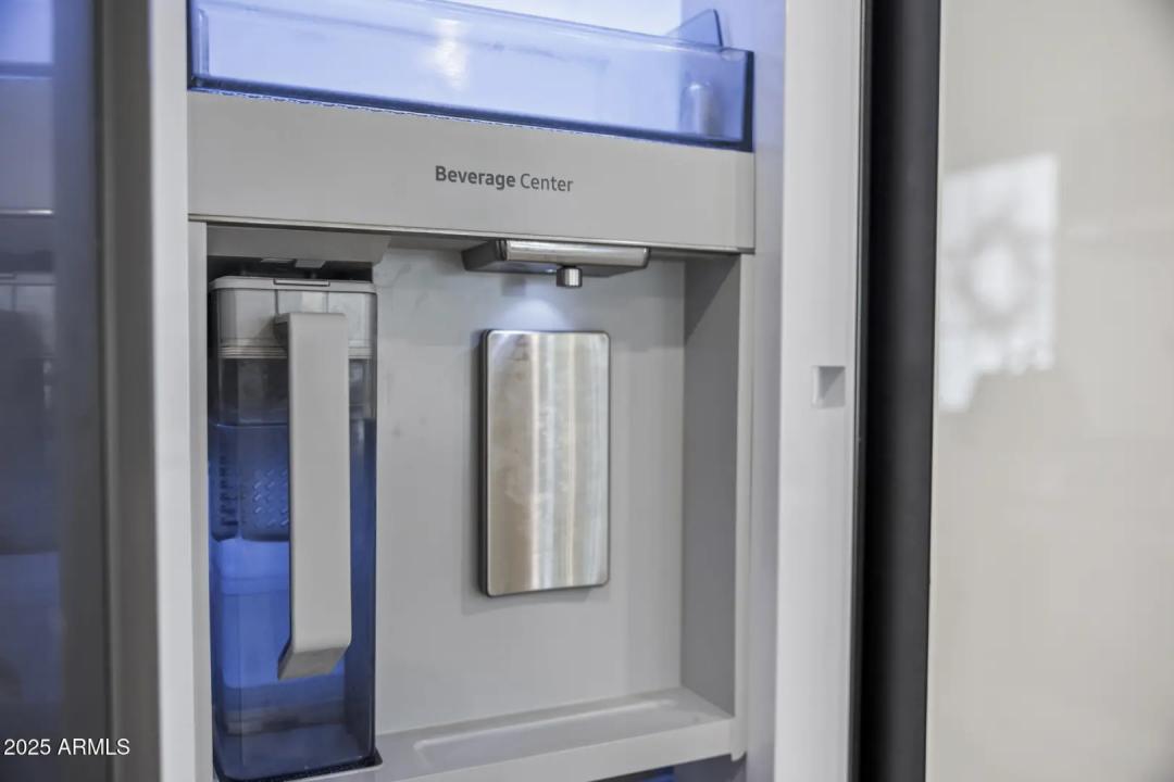 Real Estate Picture 11