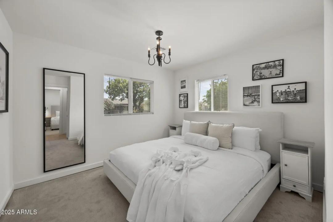 Real Estate Picture 19