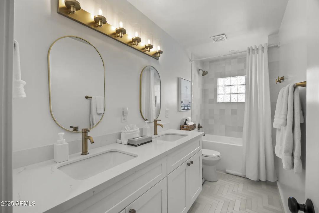 Real Estate Picture 26