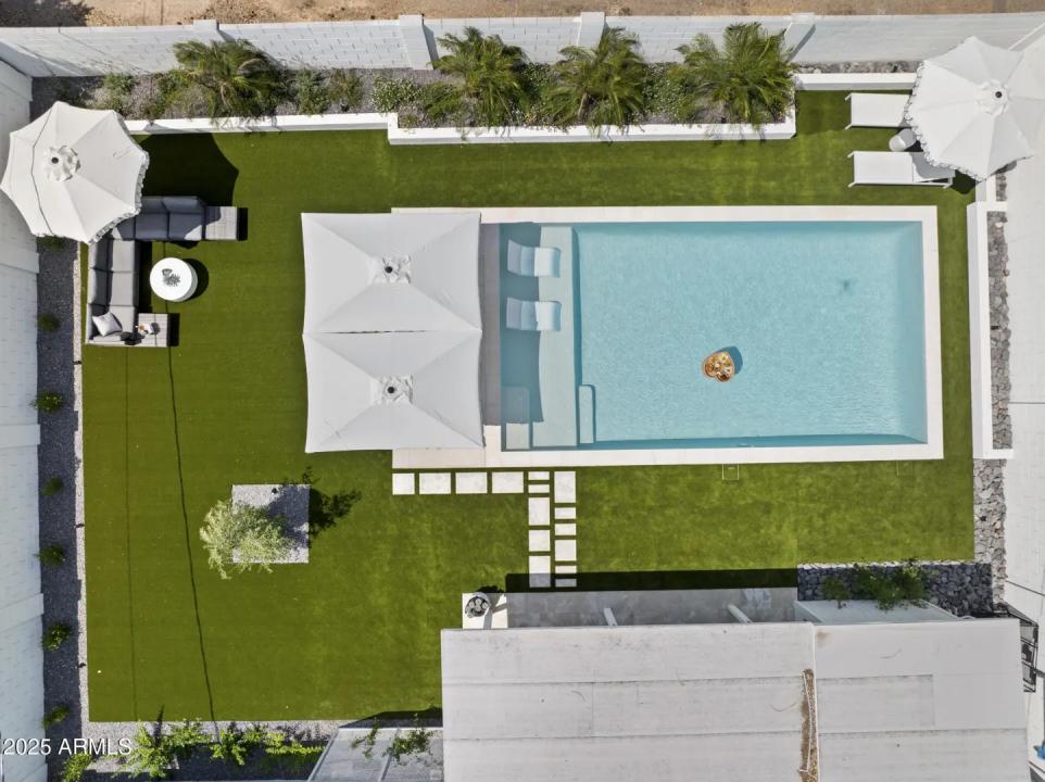 Real Estate Picture 58