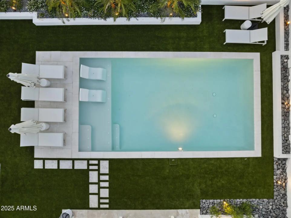 Real Estate Picture 64