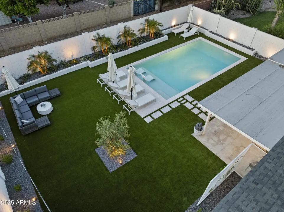 Real Estate Picture 68