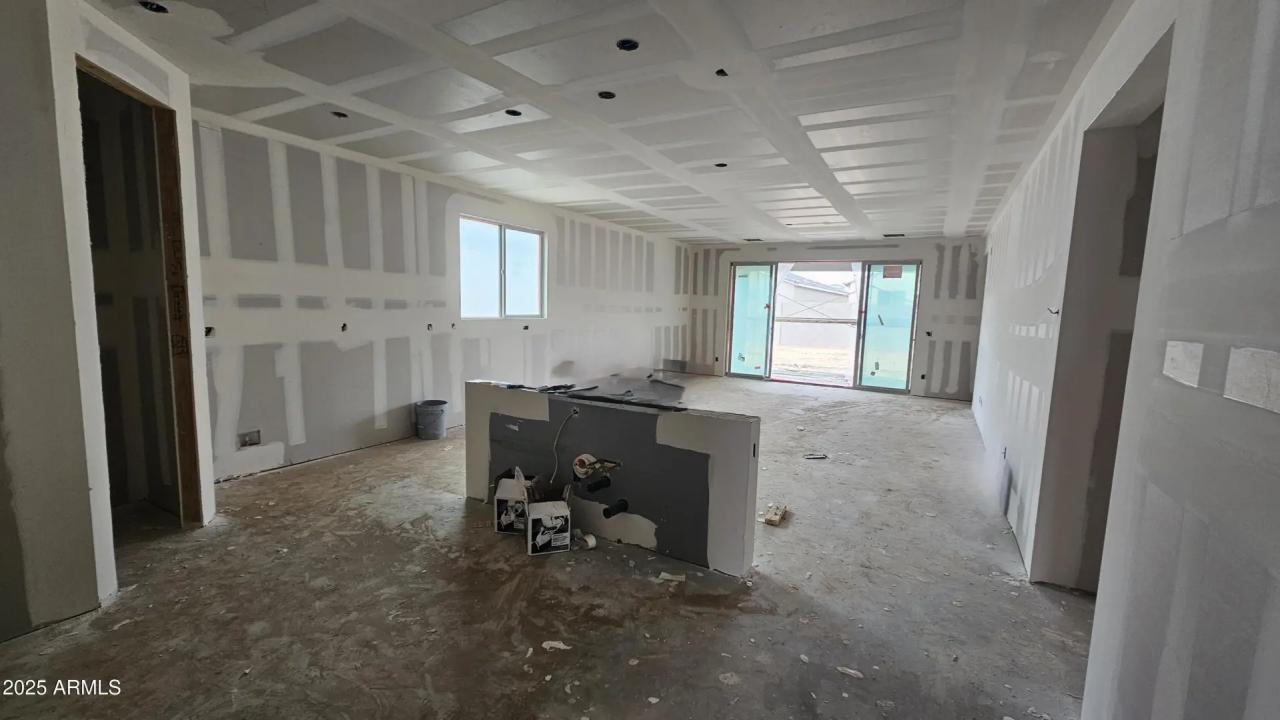 Real Estate Picture 7
