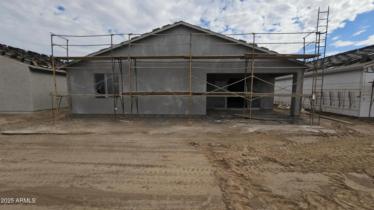 Real Estate Picture 15