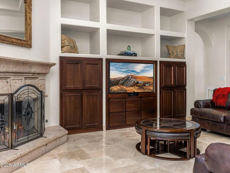Real Estate Picture 21