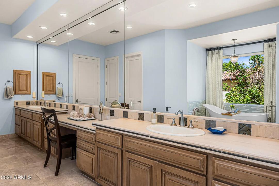 Real Estate Picture 26