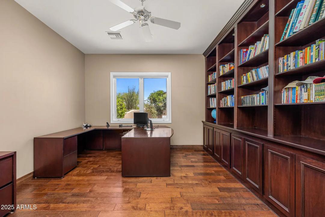 Real Estate Picture 30
