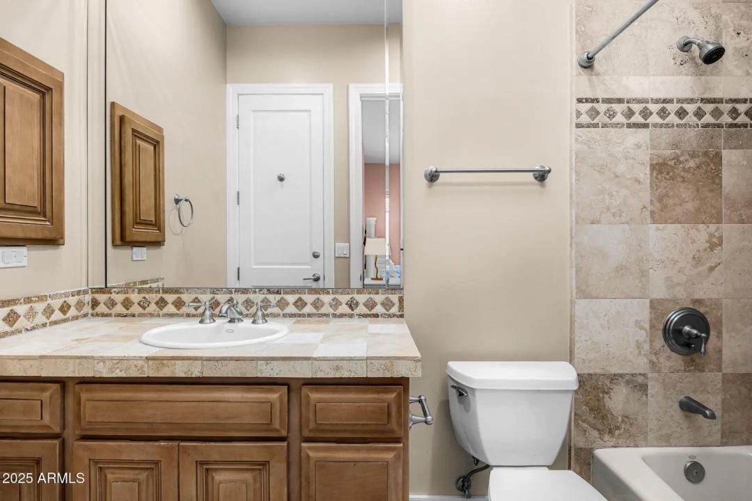 Real Estate Picture 32