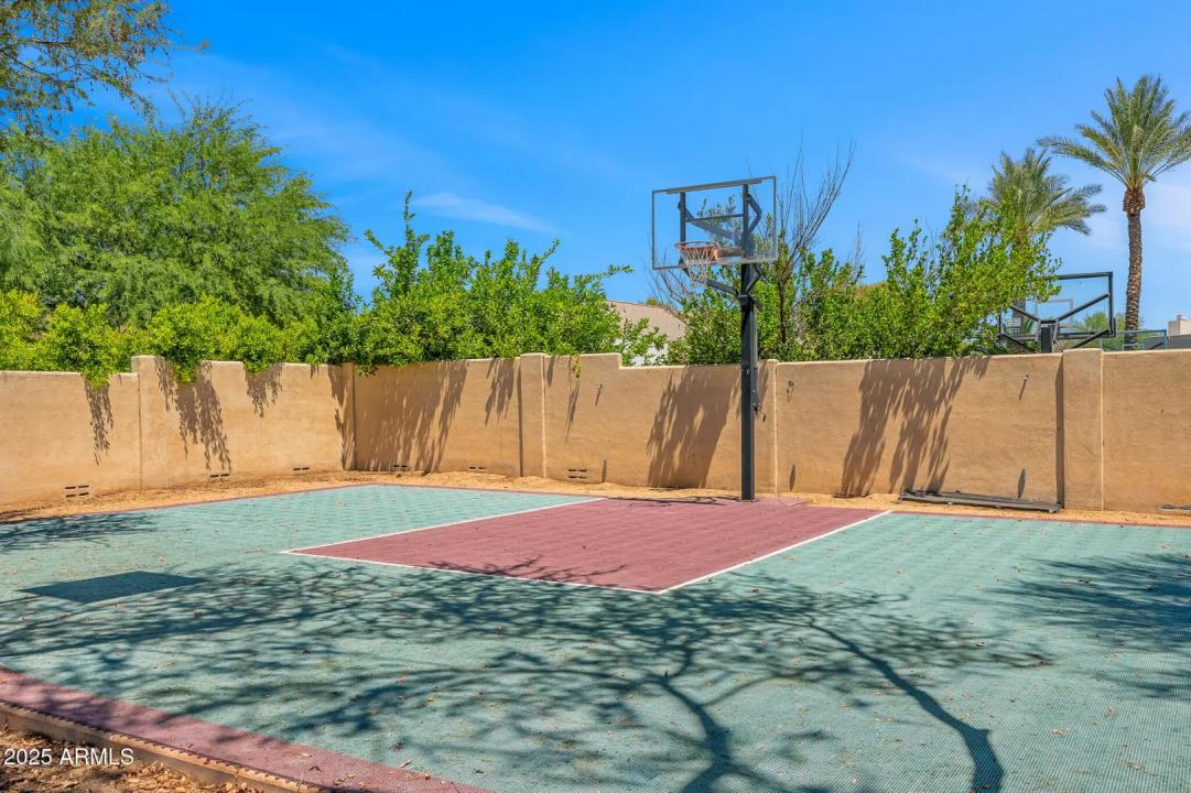 Real Estate Picture 45