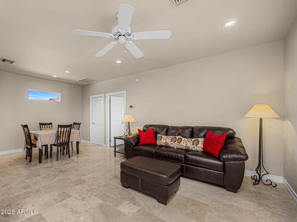 Real Estate Picture 47