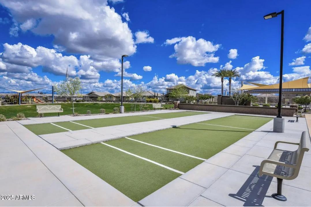 Real Estate Picture 33