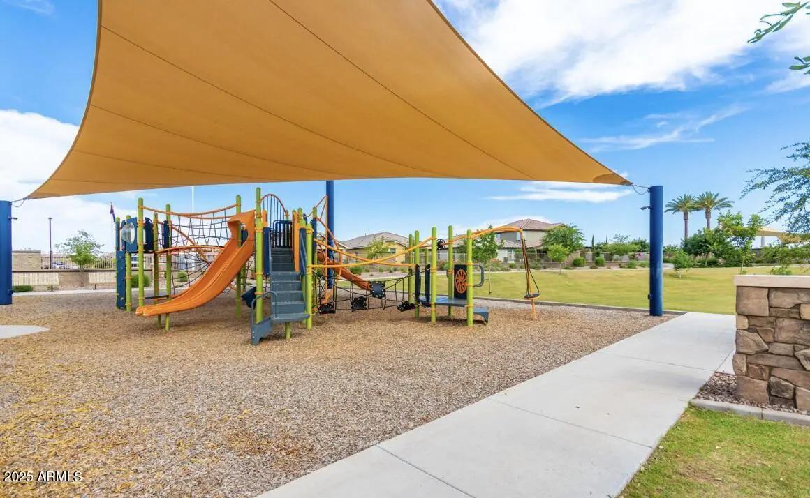 Real Estate Picture 36