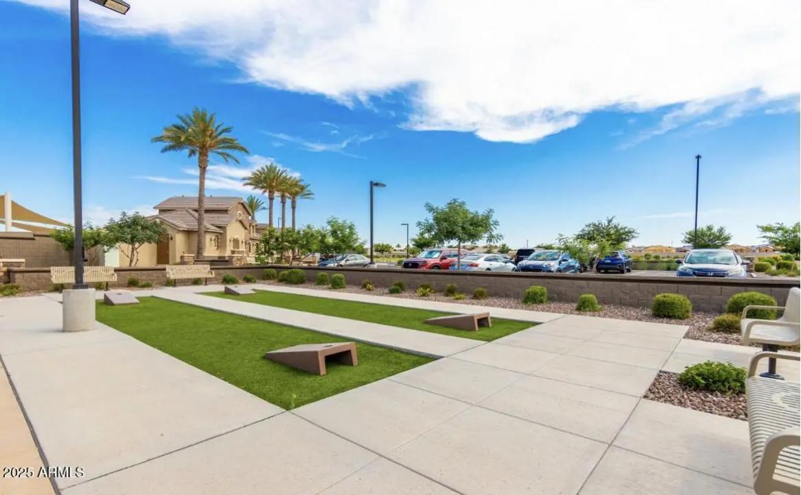 Real Estate Picture 37