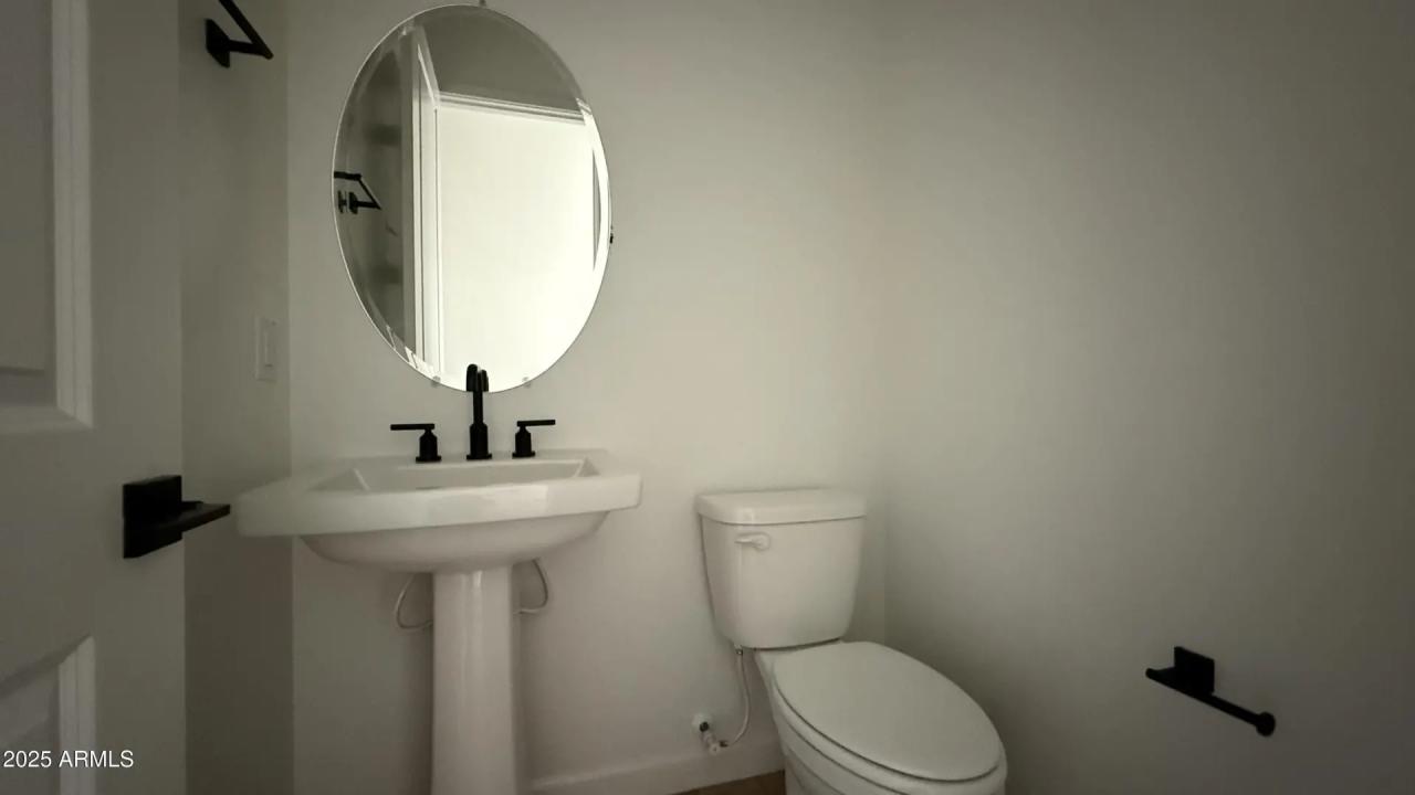 Real Estate Picture 26