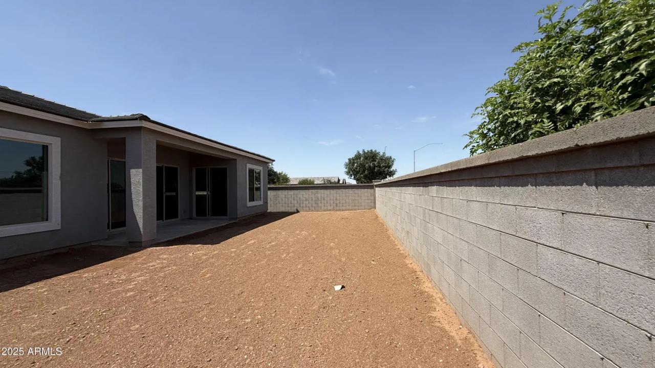 Real Estate Picture 29