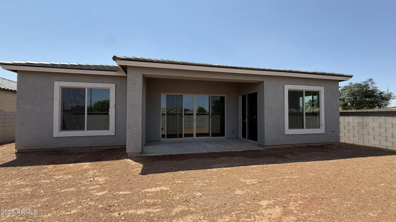 Real Estate Picture 30