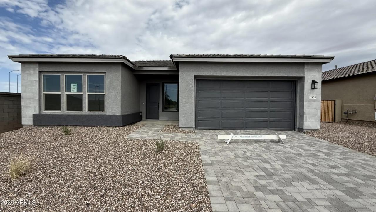 Real Estate Picture 2