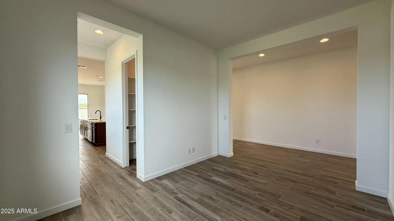 Real Estate Picture 15