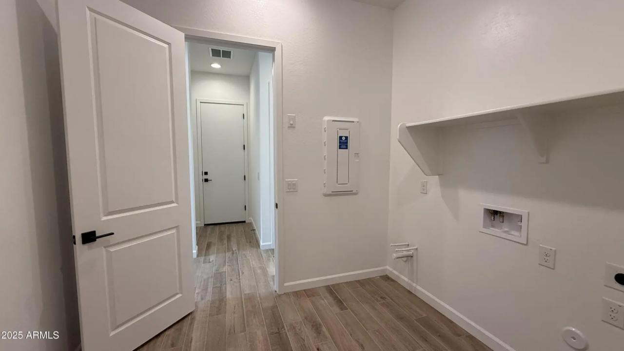 Real Estate Picture 28