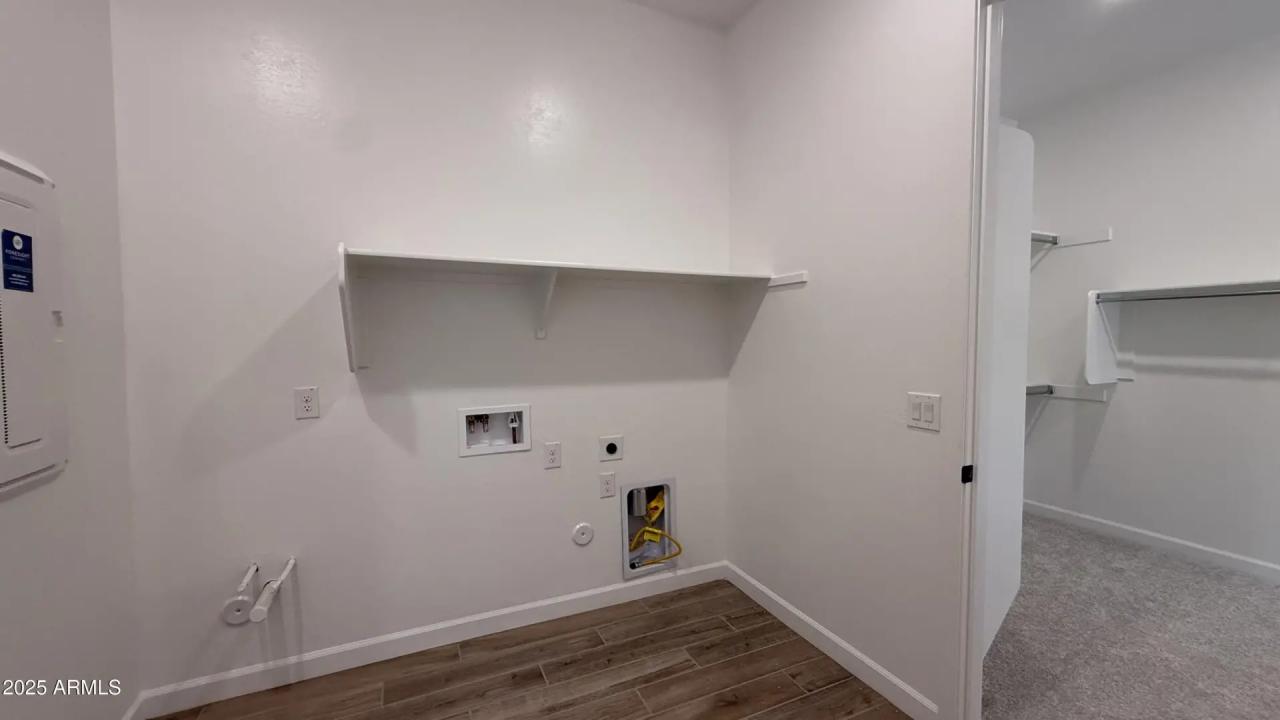 Real Estate Picture 29
