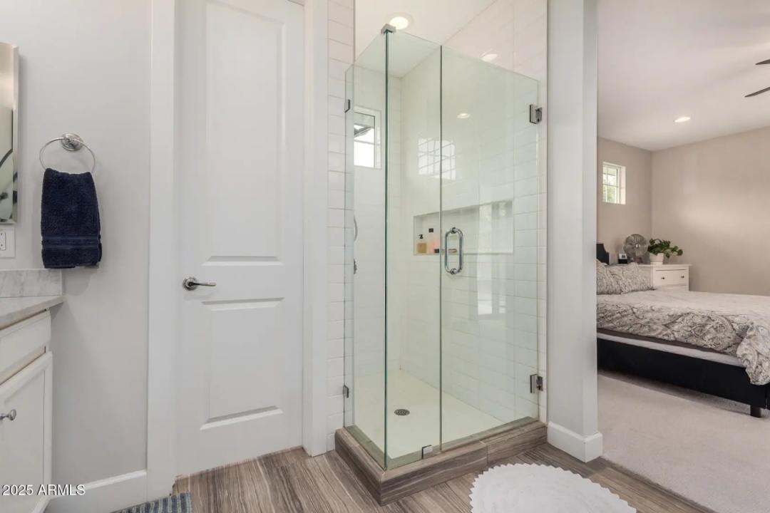Real Estate Picture 13
