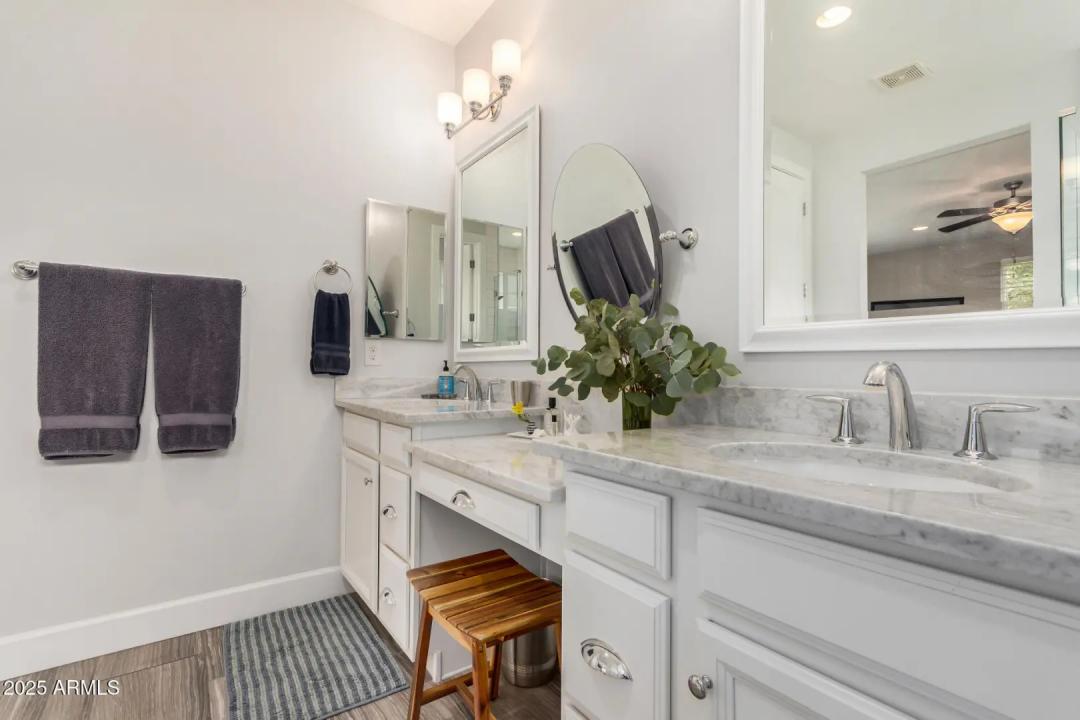 Real Estate Picture 14