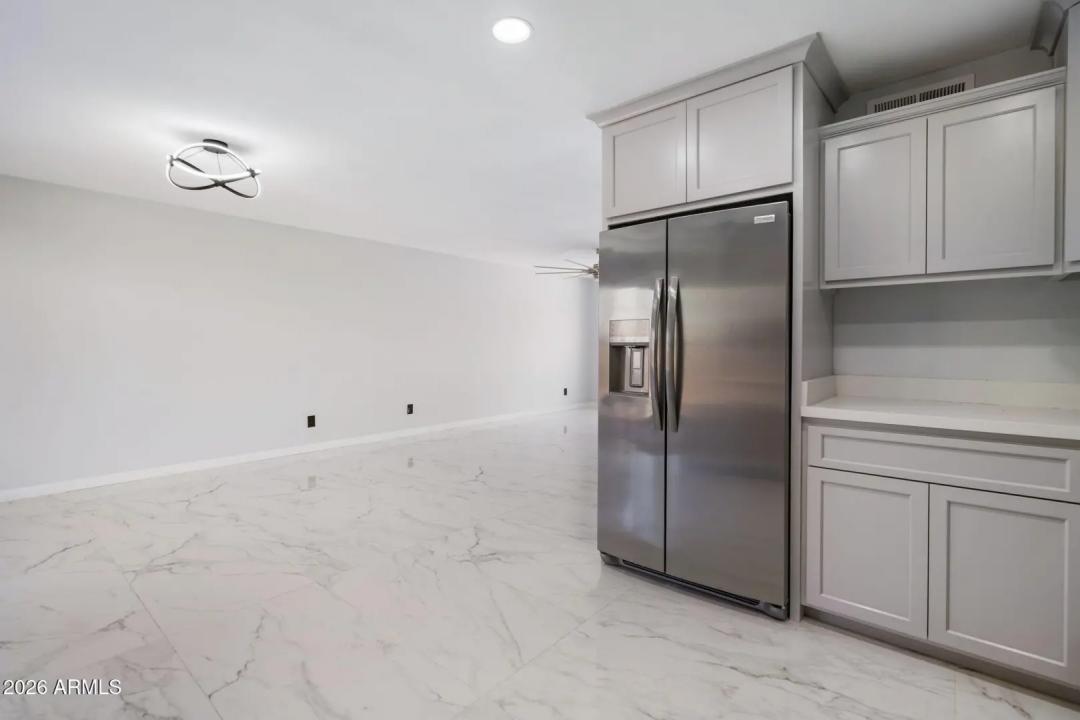 Real Estate Picture 9