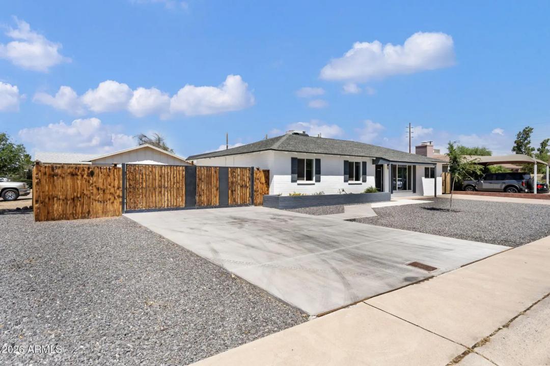 Real Estate Picture 28