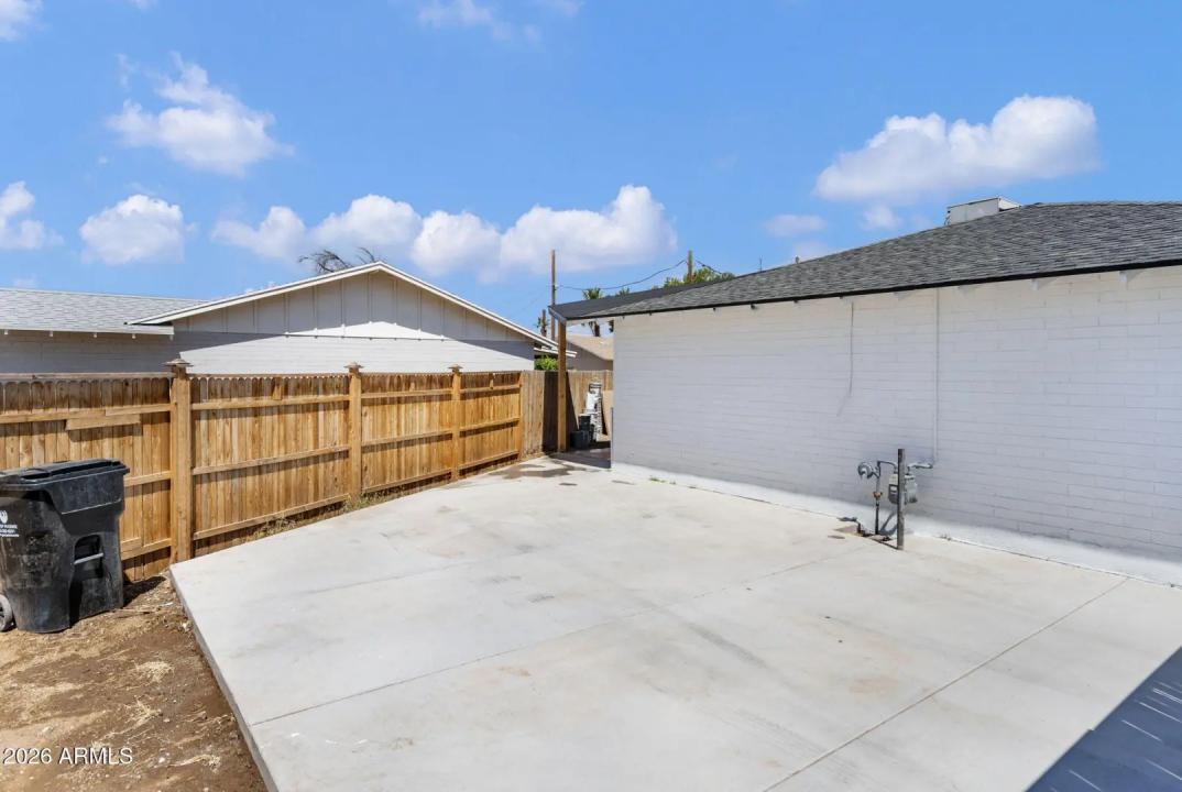 Real Estate Picture 29