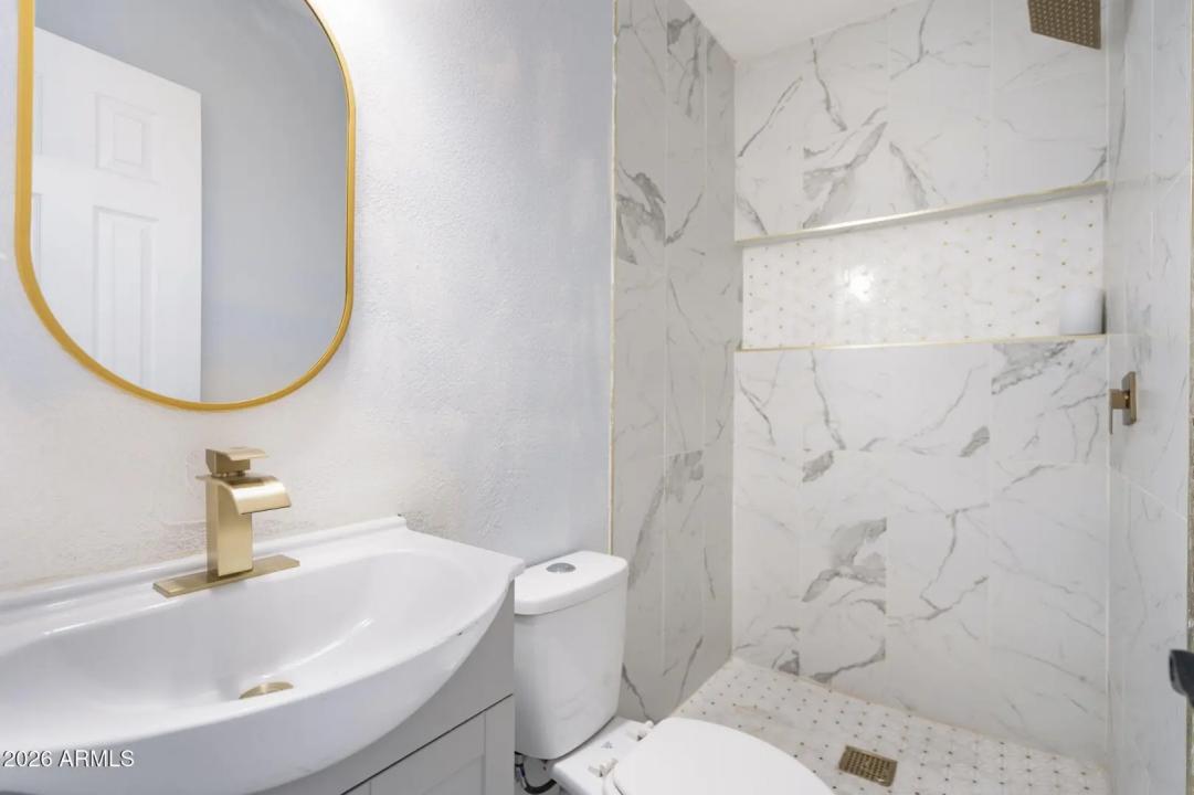 Real Estate Picture 26