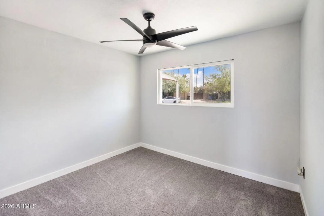 Real Estate Picture 23