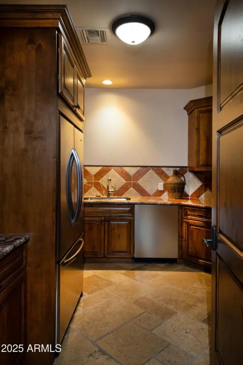 Real Estate Picture 12