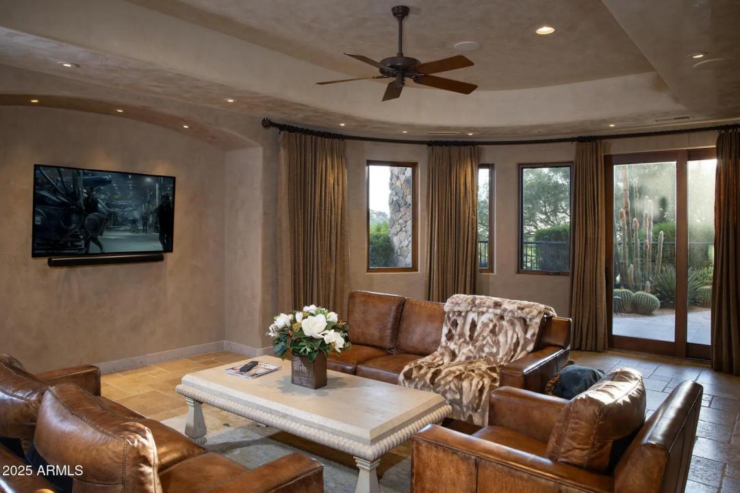 Real Estate Picture 37