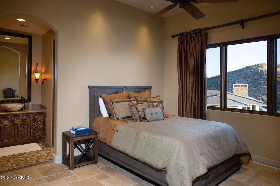 Real Estate Picture 44