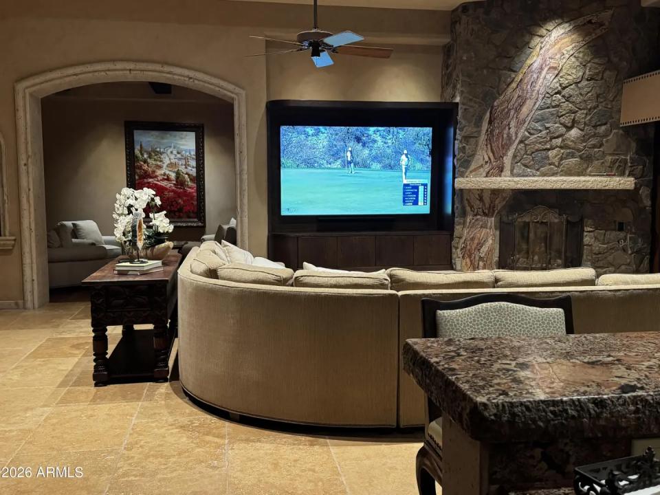 Real Estate Picture 7