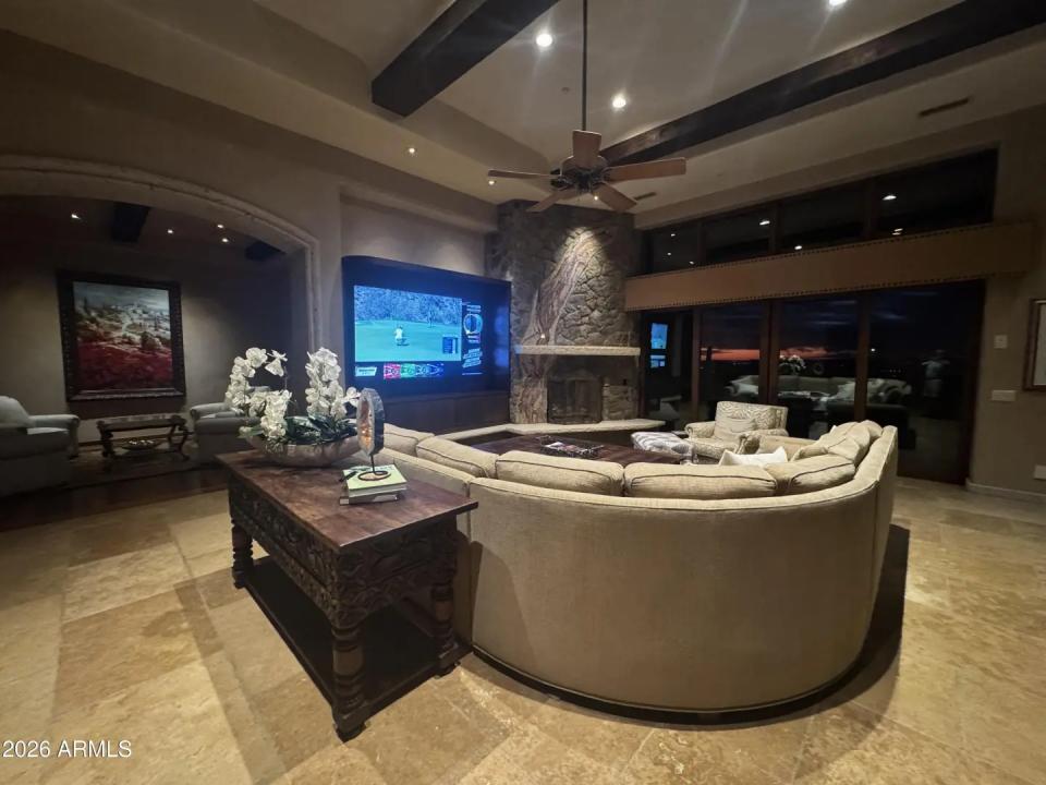 Real Estate Picture 5