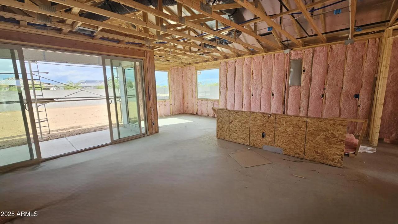 Real Estate Picture 3