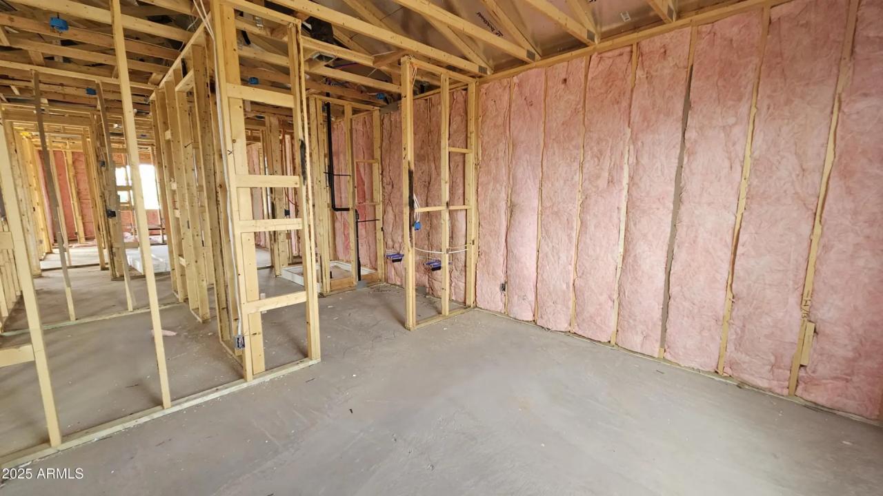 Real Estate Picture 5