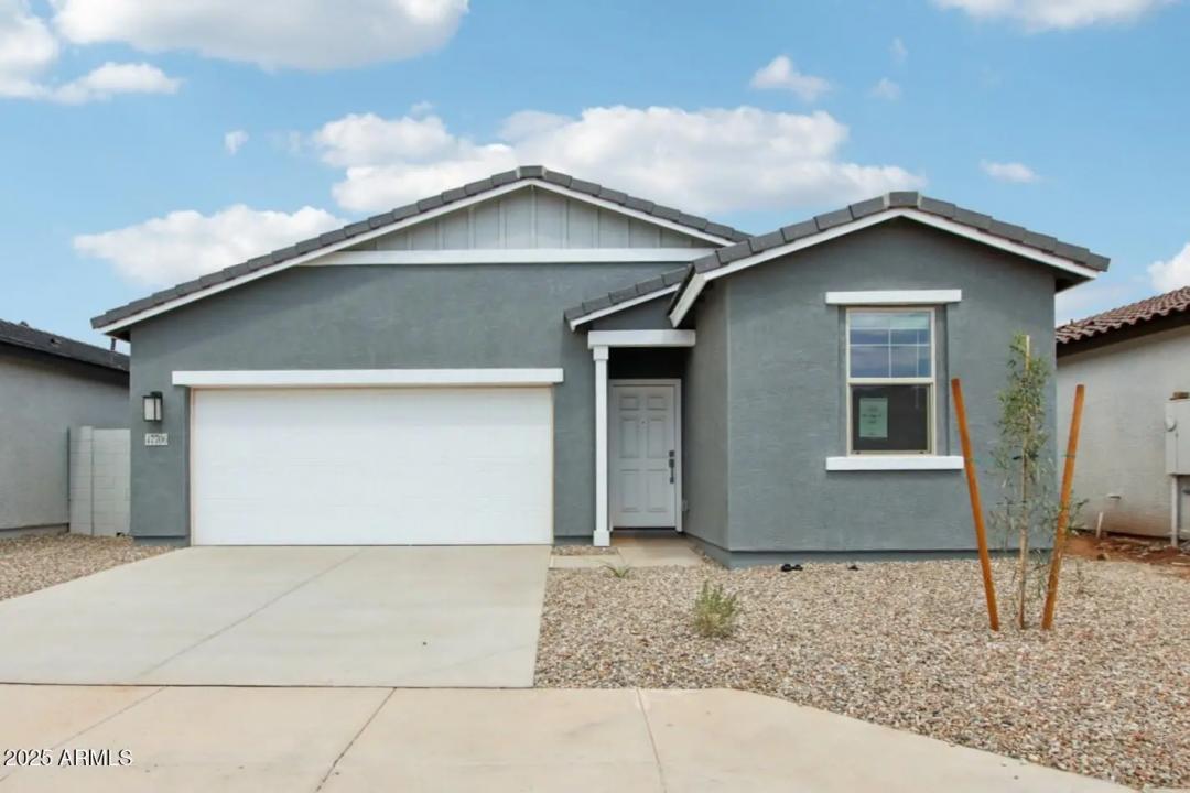 Real Estate Picture 1