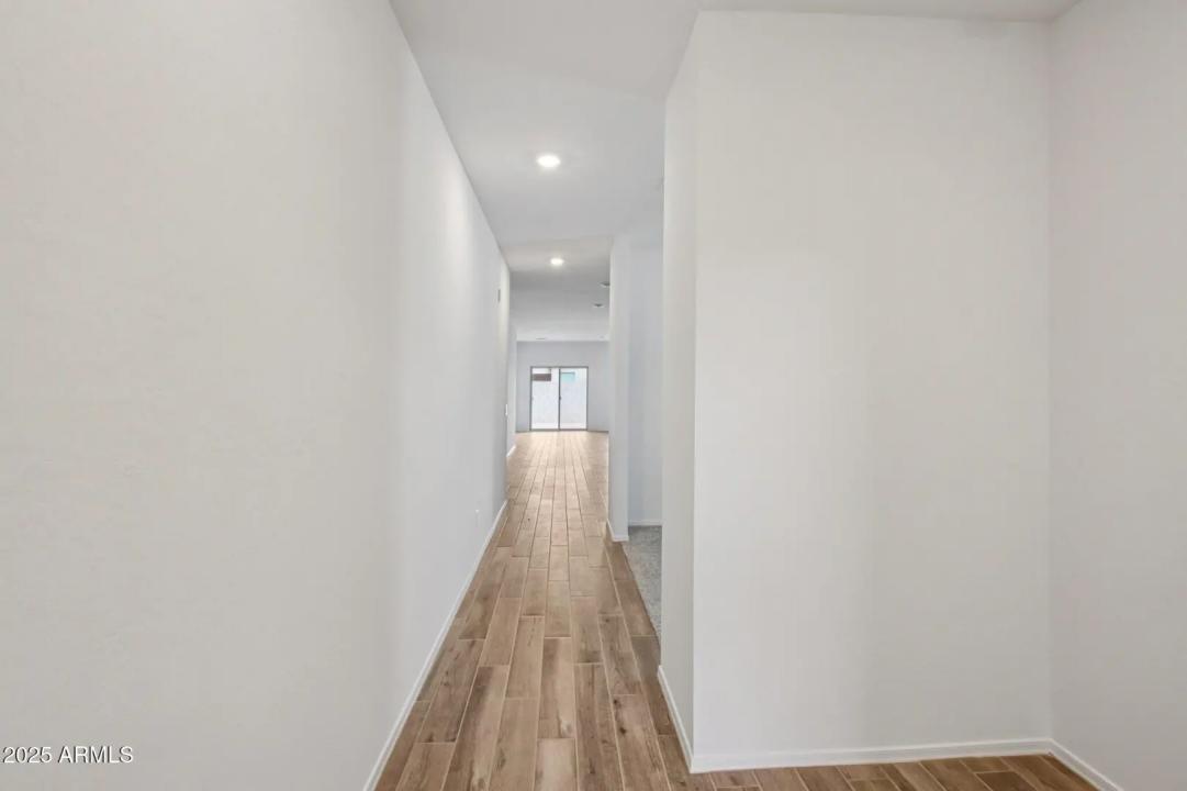 Real Estate Picture 12