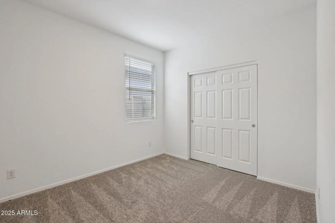 Real Estate Picture 21