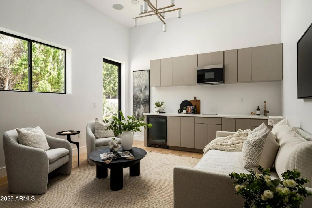 Real Estate Picture 27