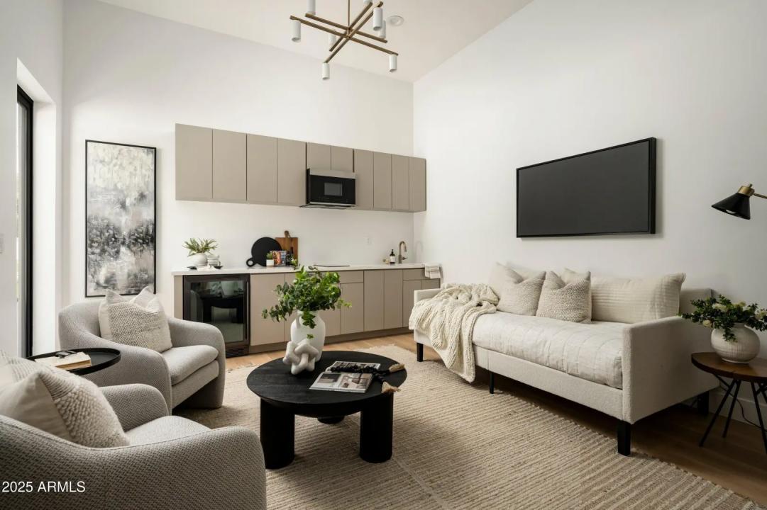 Real Estate Picture 26