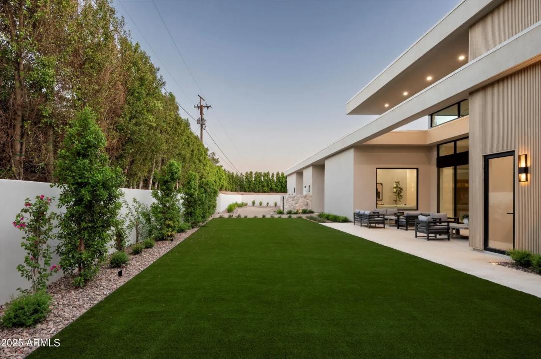 Real Estate Picture 40